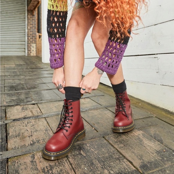 Dr Martens 1460 Smooth Leather Lace UP  Boots In Cherry Red Size7 Chunky vintage - Picture 9 of 12